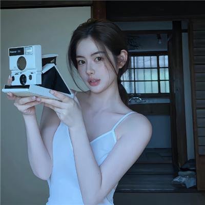 在此一群